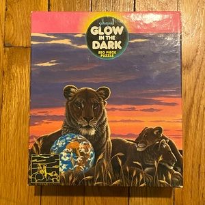Glow In The Dark 550 Piece Tiger Puzzle